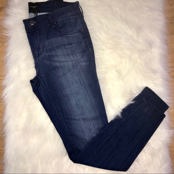 NWOT. Celebrity Pink💖ULTIMATE STRETCH Jeans - Picture 3 of 5